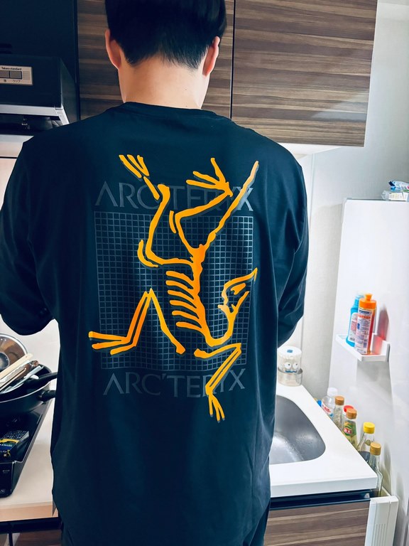 show The exaggerated design of the mesh big logo bird on the back catches your eye at a glance! The printed foam print is three-dimensional! ～ show