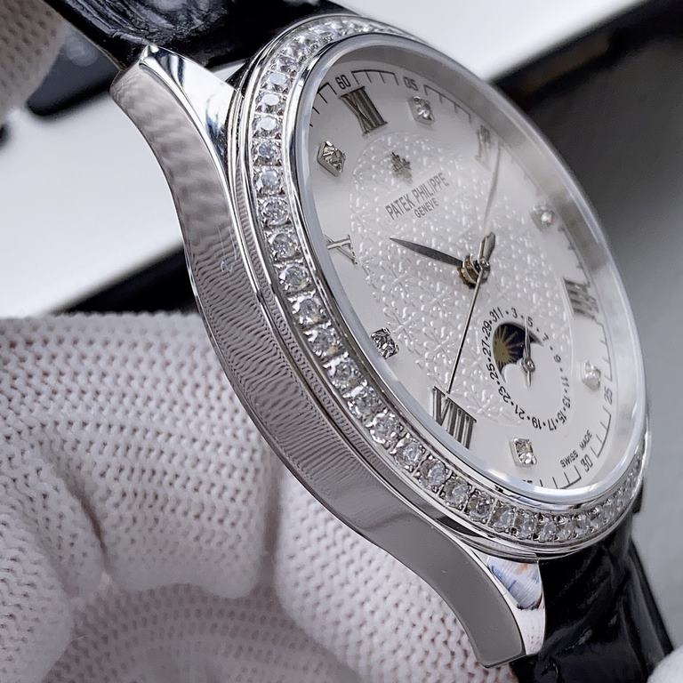 new first push 2020 hot new Patek Philippe (couples pair of watches   upgraded version of the true moon phase function watch series), ushered in a new member. The word fashion high-end atmosphere, using a unique Swiss ET