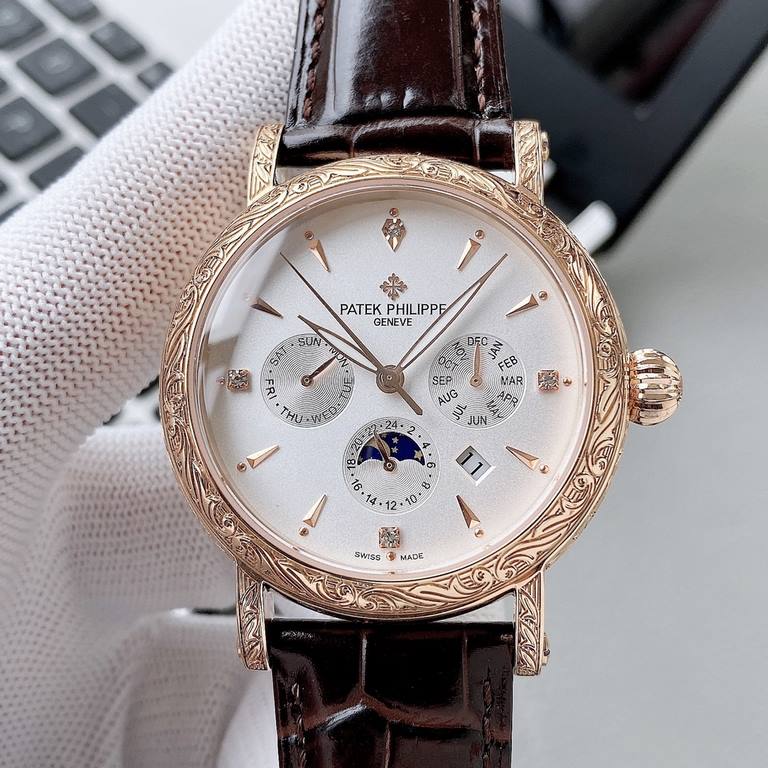 Patek Philippe - Handmade - Engraved Watch - A stunning new product with a different Calatrava look.The elegant and versatile Calatrava with its engraved case has a very personalized look, and at 42 mm, it fits a man's h