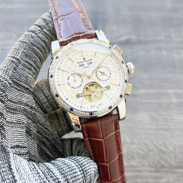 Complicated Timepieces Luxurious AtmosphereClassic New ArrivalsNew】 Patek Philippe Multifunctional Boutique Large flywheel designType】：Boutique men's watchesStrap] Genuine cowhide leather strap【Movement】：High-end automat