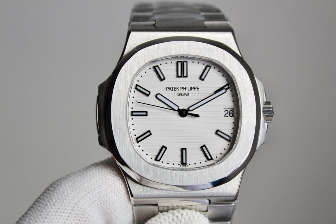 PATEK PHILIPPE 】Patek Philippe. Elegant Sports Series 57111A Nautilus, PP shocked the production of the king of steel watch, the best antidote program on the net, with Patek Philippe 9015 machine to change Cal.324 self-w