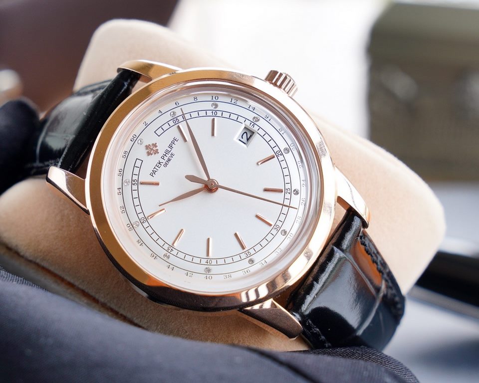 Patek Philippe PATEKPHILIPPE Overseas Edition, 1851 Patek founder Anthony launched the classical series of wristwatches, it was a hit, in the London World Expo was selected by Queen Victoria of the United Kingdom, which 