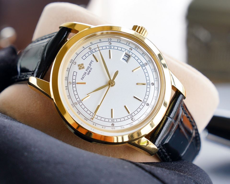 Patek Philippe PATEKPHILIPPE Overseas Edition, 1851 Patek founder Anthony launched the classical series of wristwatches, it was a hit, in the London World Expo was selected by Queen Victoria of the United Kingdom, which 