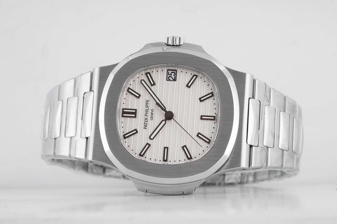 PATEK PHILIPPE 】Patek Philippe. Elegant Sports Series 57111A Nautilus, PP shocked the production of the king of steel watch, the best antidote program on the net, with Patek Philippe 9015 machine to change Cal.324 self-w