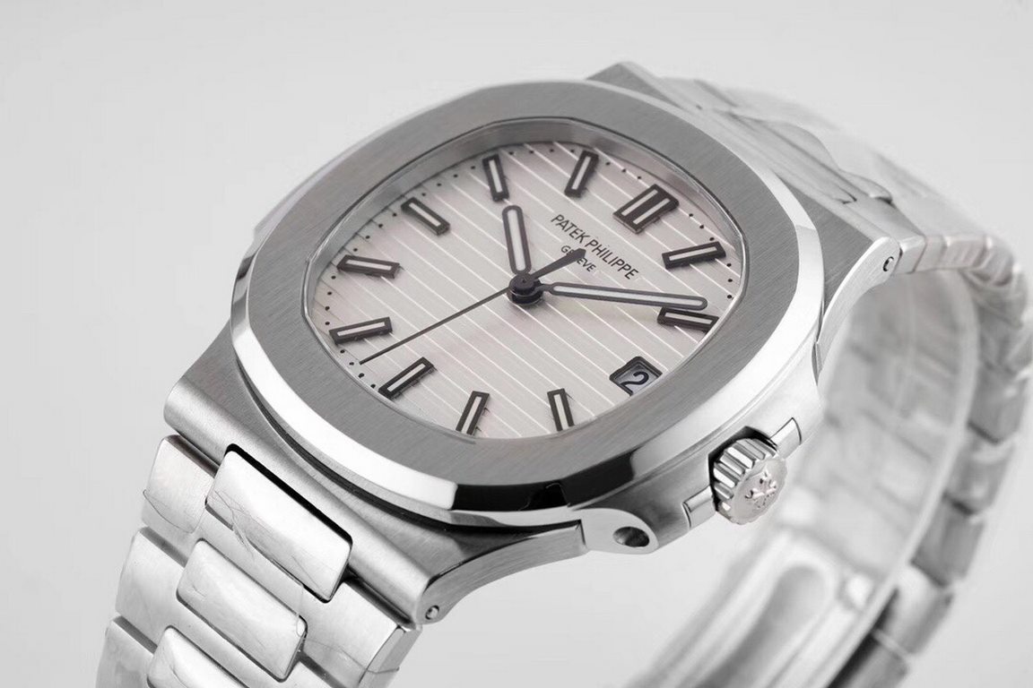 PATEK PHILIPPE 】Patek Philippe. Elegant Sports Series 57111A Nautilus, PP shocked the production of the king of steel watch, the best antidote program on the net, with Patek Philippe 9015 machine to change Cal.324 self-w