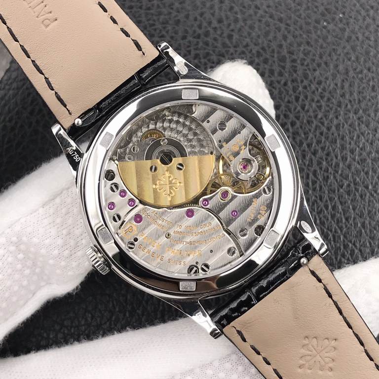 The newest addition to FL's high-color collection, the Patek Philippe 5088, offers a different take on Calatrava.The elegant and versatile Calatrava engraved case has a distinctive character, and the 38.6mm caseback is s