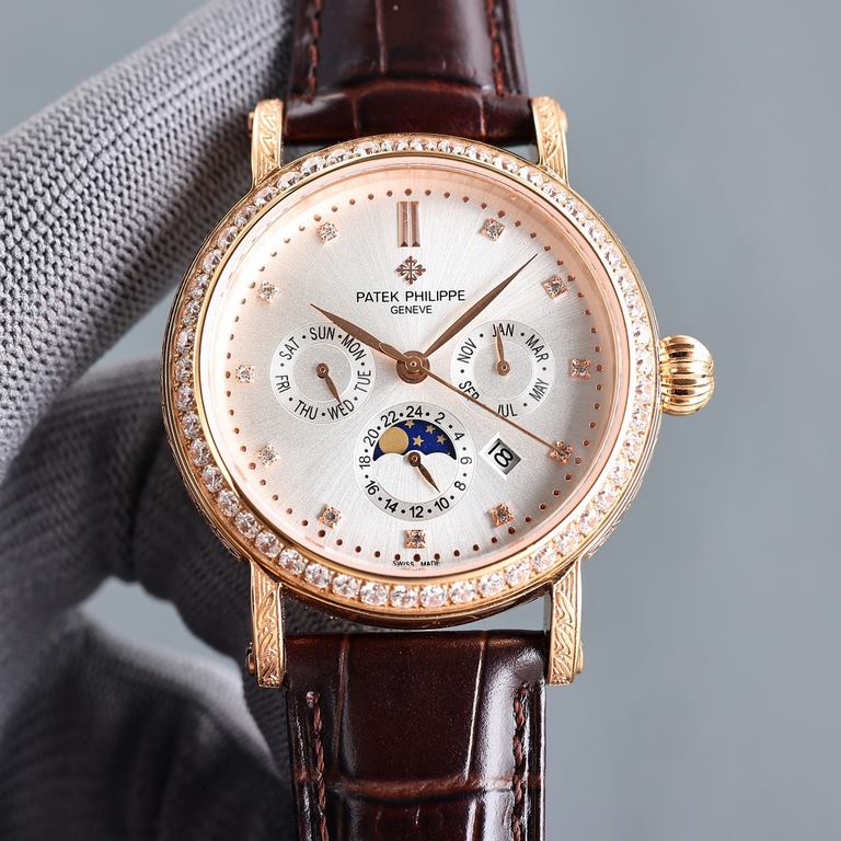 Patek Philippe Grande Complication 42 mm diameter double-layered engraved steel case is a tribute to the classic design language of cream-colored dials for a vintage atmosphere, the dial edge is engraved with a dense min