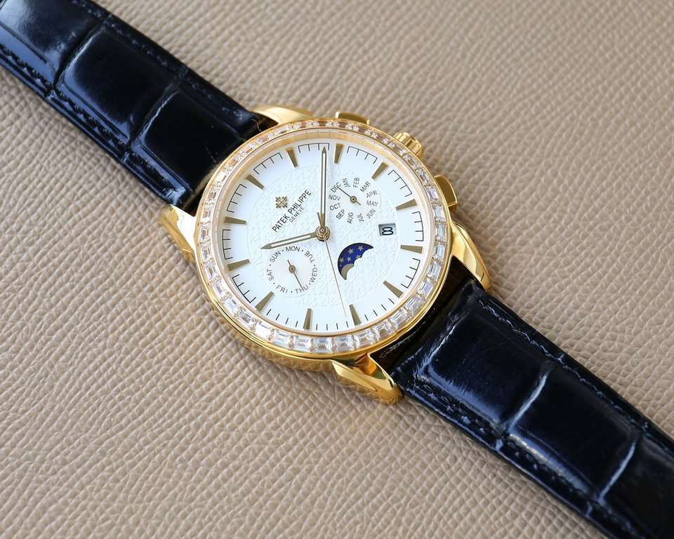 The latest Patek Philippe with imported 9100 multifunctional movement (zero repair) functions (24 hours, day of the week, star, month) imported 316 stainless steel! Imported 316 stainless steel! Original folding clasp! S