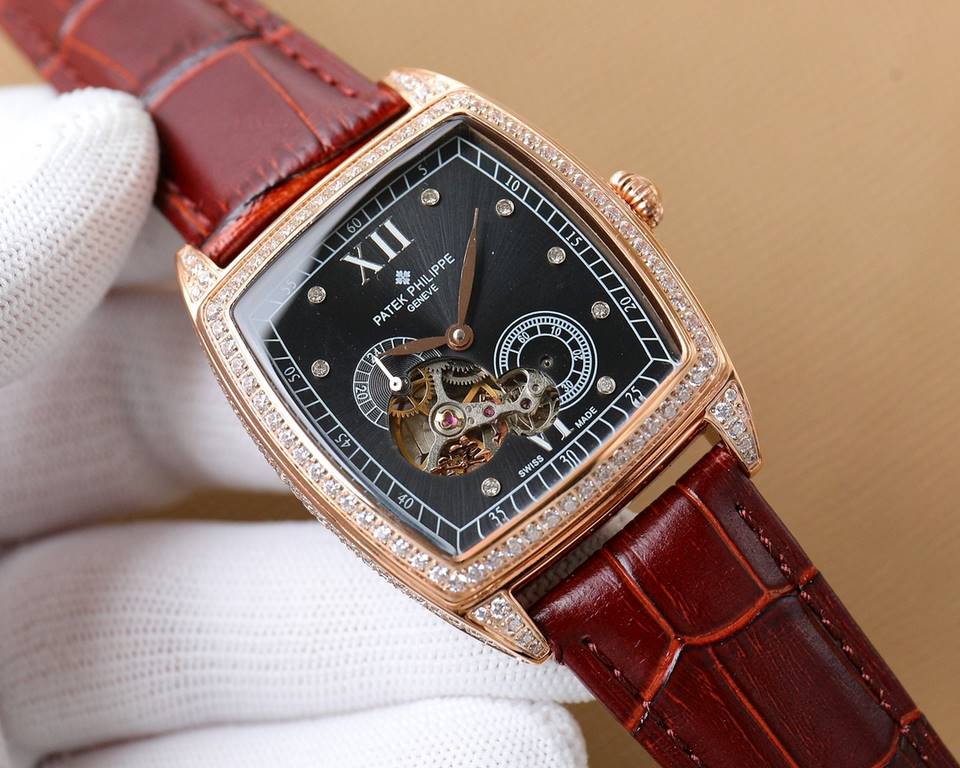 Gold and white with. Patek Philippe - PATEK PHILIPPE full star new men's full full diamond trench set watch equipped with automatic 28S2 mechanical movement 904L steel case Italian calfskin strap ultra-clear high-intensi