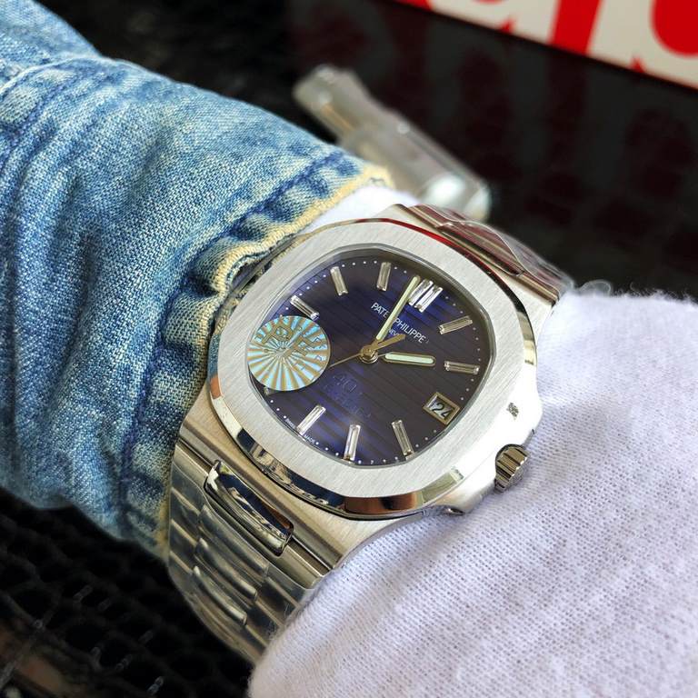 PATEK PHILIPPE   Patek Philippe replica session of the thinnest steel watch king 5711 Nautilus 40th Anniversary Edition, PF shocked out of the V2 version of the king of the steel watch PP Patek Philippe 5711 the best ant