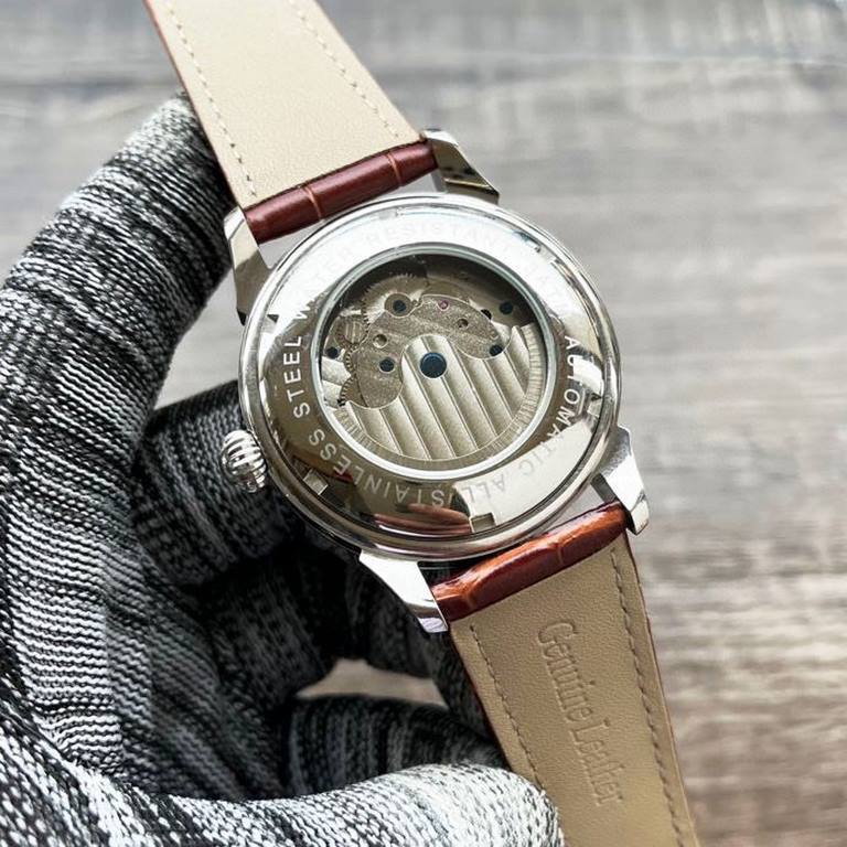 Complicated Timepieces Luxurious AtmosphereClassic new products shocked listing  New】：Patek Philippe Multifunctional Boutique Large flywheel designType】：Boutique men's watchesStrap] Genuine cowhide leather strap【Movement