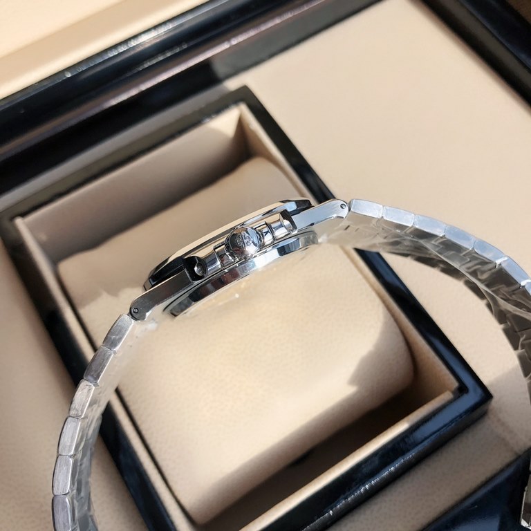 Boxed Support Hong Kong and USA direct shippingPatek Philippe's Nautilus collection, commonly known as the King of Steel, is a sturdy and distinctive watch with a price tag that's not too expensive compared to other PP m