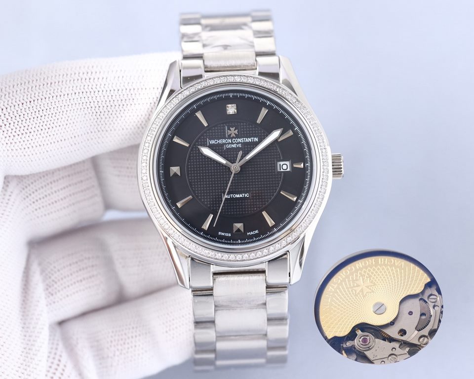 New steel bracelet debuts and shakes up the Patek Philippe Classics collection, a masterpiece of fine aestheticsThe watch measures 41mm. Thin but with qualityThe details of the case have been refined and the quality of t