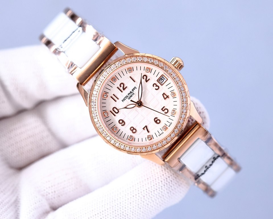 Explosion models recommended - interpretation of the goddess of change, the best women's models of the year Patek Philippe upgraded V8 version of the fashionable women's watch simple three-handed night time super luminou