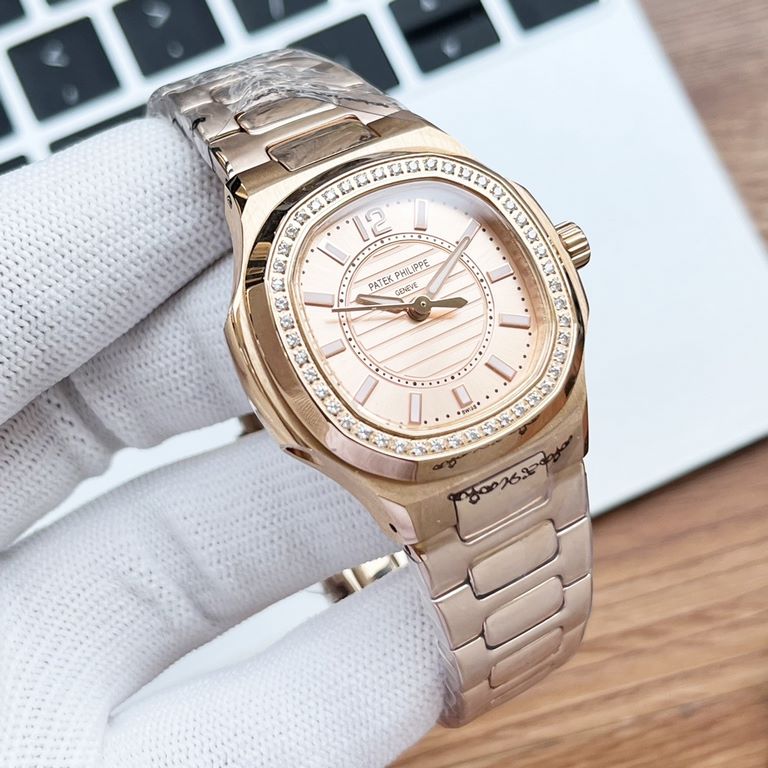 Photographed in the fleshBrand PATEK PHILIPPEType [Cool] Women's WatchCase 316 stainless steel (high quality workmanship)Strap top quality 316 steelMovement Highly customized automatic mechanical movement (stable timekee