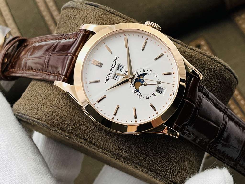 PFF Factory2021 recommends the highest version on the market, the Patek Philippe Complication Chronograph 5205G. Philippe Complication Chronograph 5205G!1 The movement has been continuously modified and tuned over the pa