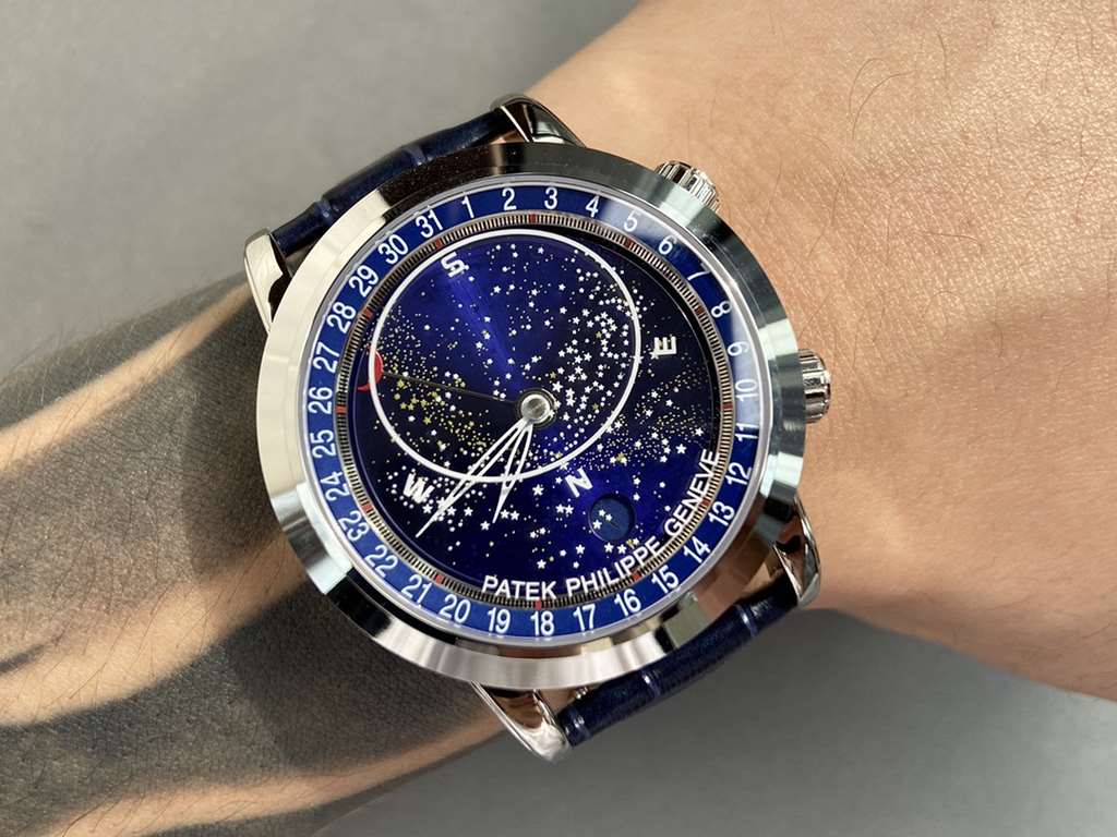 [Moon] Glow-in-the-Dark Edition  (the above high concessions) replica patek philippe star upgraded corrected version V5 was officially launched, this version of the correction and the official consistent clockwise calend