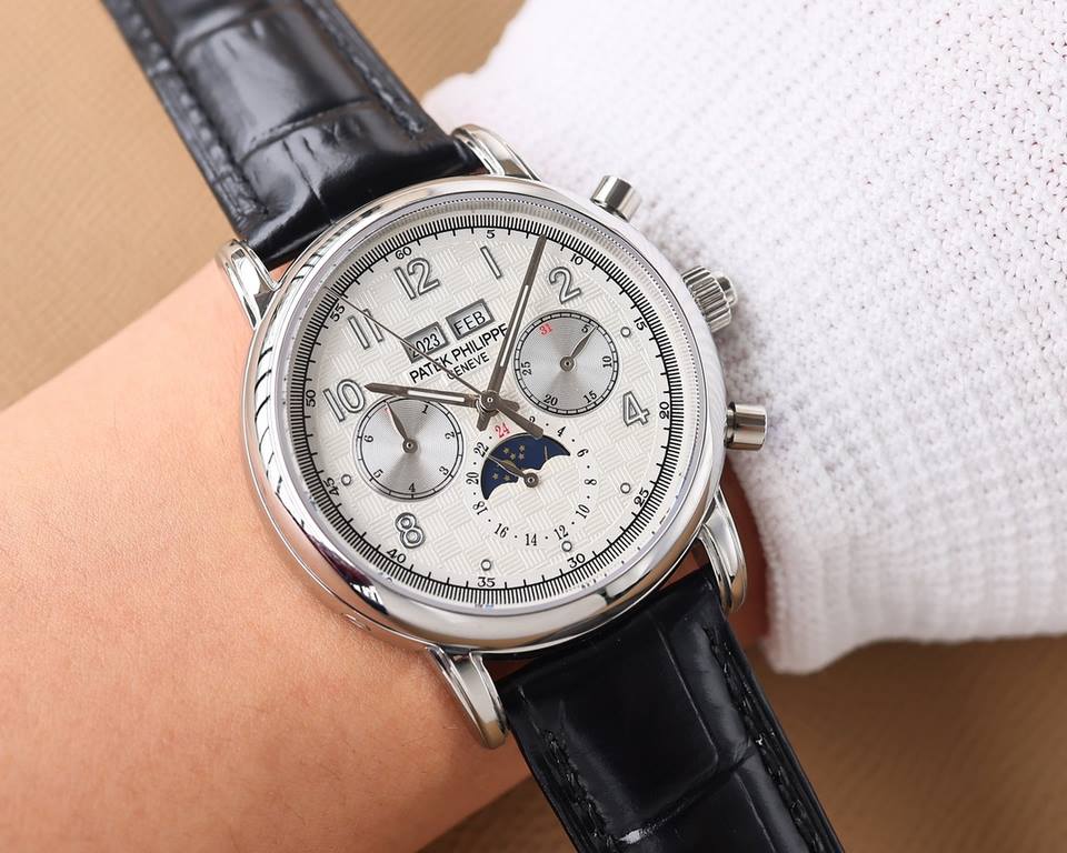 The Patek Philippe Grande Complication Chronograph Collection Philippe Grande Complication Chronograph Collection! A work of heart, in detail1 The team took more than two years of meticulous design, regardless of cost, d