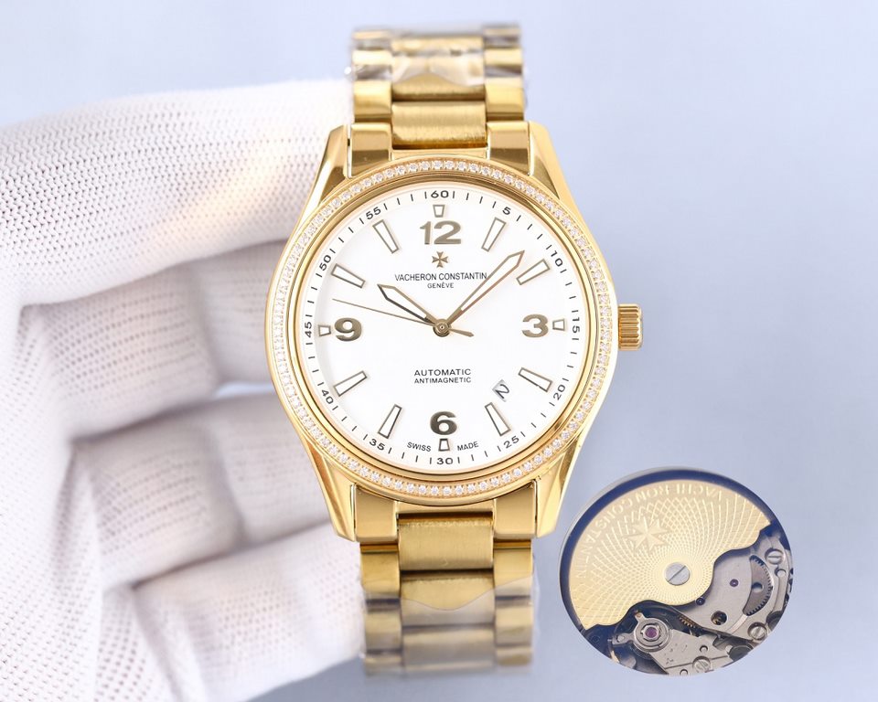 New steel bracelet debuts and shakes up the Patek Philippe Classics collection, a masterpiece of fine aestheticsThe watch measures 41mm. Thin but with qualityThe details of the case have been refined and the quality of t