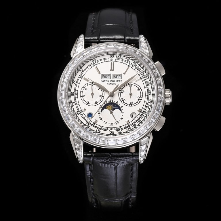 Exclusive to the market, it took 2 years for the customized version of South African diamonds to arrive, consisting of 20 different diamonds with brilliant colors and a buckle embellished with 21 diamonds, the Patek Phil