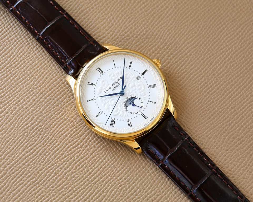 Patek Philippe [PATEK PHILIPPE] new classical vintage sun, moon and stars series to come, the table models noble and elegant, calm personality, full of men's unique Yingqi, for the wearer to show a tasteful style.  Feeli