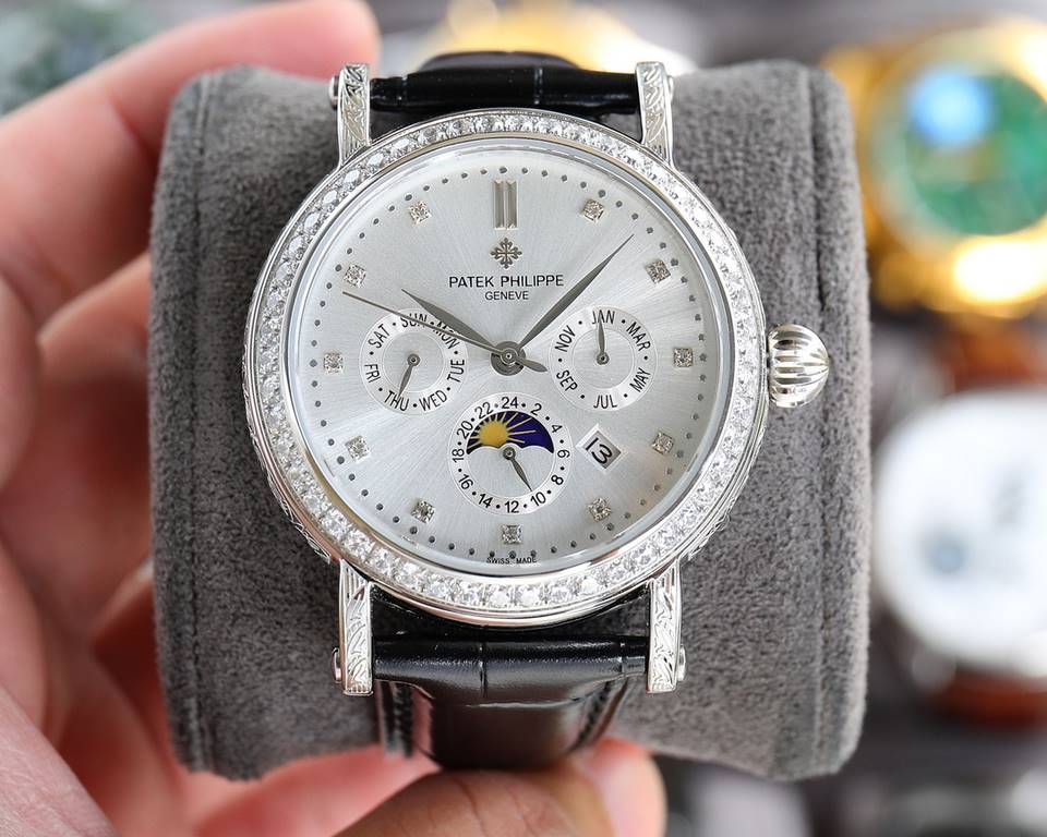 Patek Philippe Patek Philippe Complications - Purely Handcrafted - Floral Engraved - is a stunning 42mm watch that fits the popular male hand size and is very business as well as casual. The entire case of the watch is h