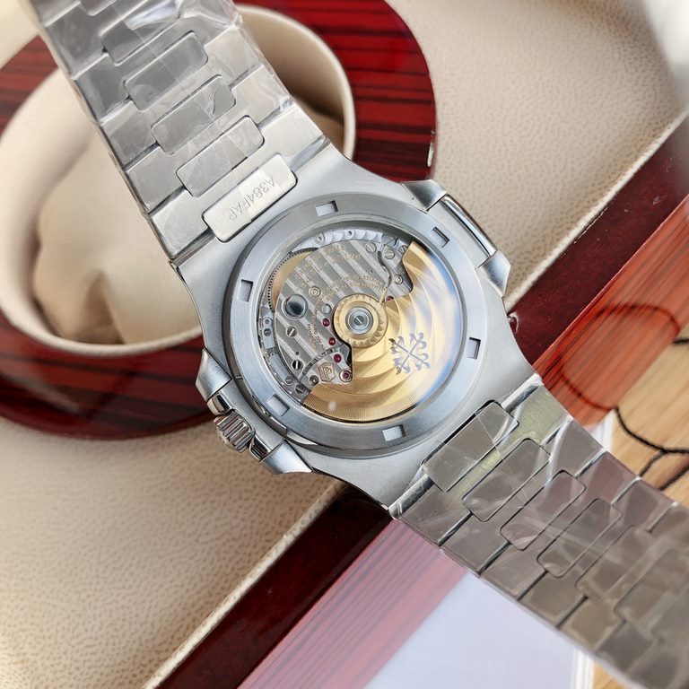 Wholesale box Support Hong Kong, USA direct mailPatek Philippe's Nautilus collection, commonly known as the King of Steel, is a sturdy and distinctive watch with a price tag that's not too expensive compared to other PP 