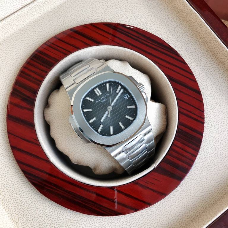 Wholesale box Support Hong Kong, USA direct mailPatek Philippe's Nautilus collection, commonly known as the King of Steel, is a sturdy and distinctive watch with a price tag that's not too expensive compared to other PP 