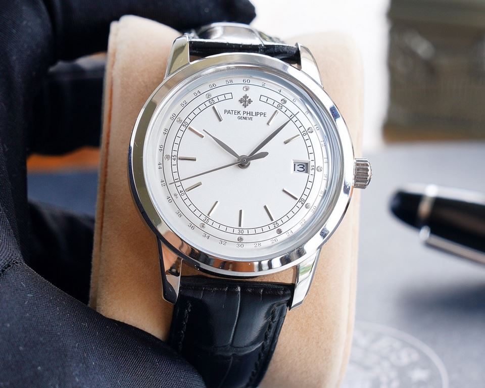 Patek Philippe PATEKPHILIPPE Overseas Edition, 1851 Patek founder Anthony launched the classical series of wristwatches, it was a hit, in the London World Expo was selected by Queen Victoria of the United Kingdom, which 