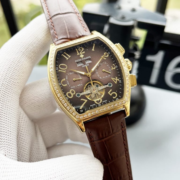 The new tonneau is on the market!【Newest】 Patek Philippe Multifunctional boutique, three-hand large flywheel designType】：Boutique men's watchesStrap] Genuine cowhide leather strap【Movement】：High-end automatic mechanical 