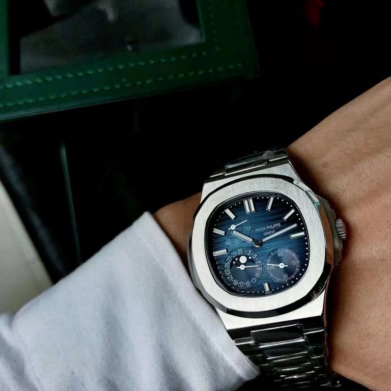 Patek Philippe Nautilus 5712A Arrival The world's most expensive porthole, this porthole-inspired bezel is not round or square, but rather an octagon with curved corners; the shoulder hinges protruding from the left and 