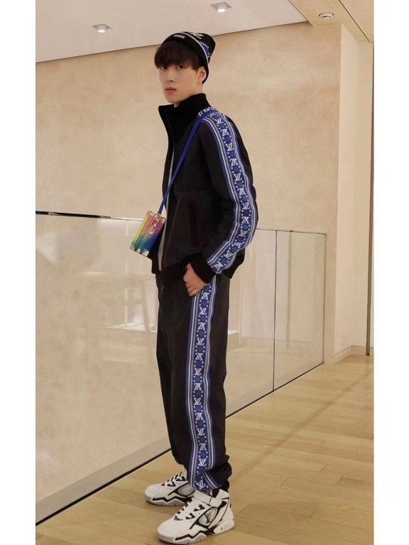 #LouisVuittonLouisVuitton 23Fw Fair Isle Blue Ribbon Stripe Suit Trousers Top