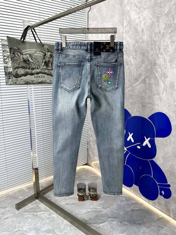 LV Louis Vuitton 2023 early fall new casual jeans, high-end customized series. Imported high-density customized cotton tannin fabric comfortable and soft skin-friendly, straight and not easy to wrinkle, original hardware