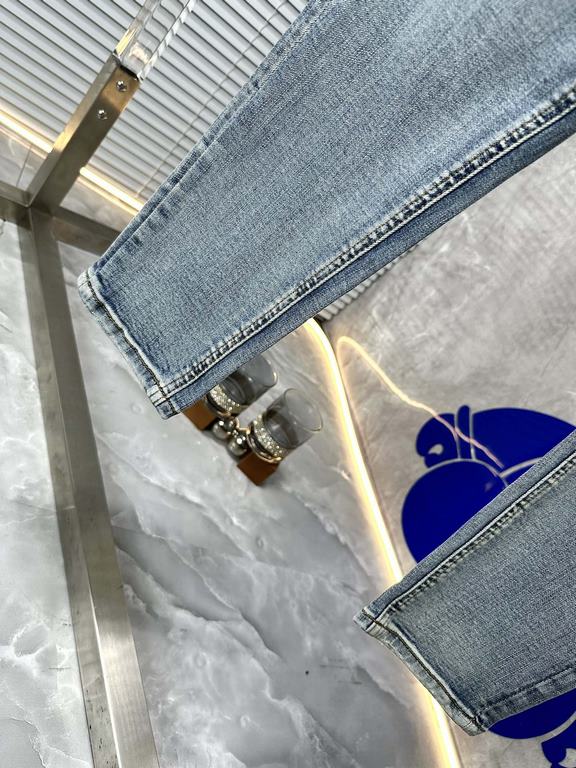 LV Louis Vuitton 2023 early fall new casual jeans, high-end customized series. Imported high-density customized cotton tannin fabric comfortable and soft skin-friendly, straight and not easy to wrinkle, original hardware