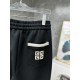 Givenchy new casual pants for fallwinter 2023! Synchronized sale on the official website. Brand classic LOGO casual pants , custom fabric, excellent comfort, strong hand touch. Highly recognizable, perfect quality crafts