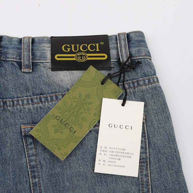 GUCCI  Gucci splicing simple vintage classic jeansSo far this year to do the most awesome jeans, heavy washing process, hidden mystery details are very much, this time the main push of the pants whether version or on the