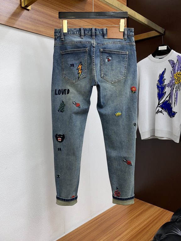 Gucci 2023 fall and winter men's jeans original factory original cloth original wash! Imported original washed stretch fabric, complex craftsmanship superimposed, any one of the washing process to stay a few seconds more