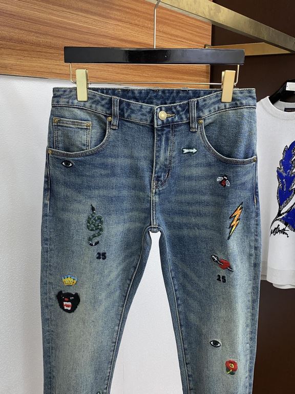 Gucci 2023 fall and winter men's jeans original factory original cloth original wash! Imported original washed stretch fabric, complex craftsmanship superimposed, any one of the washing process to stay a few seconds more