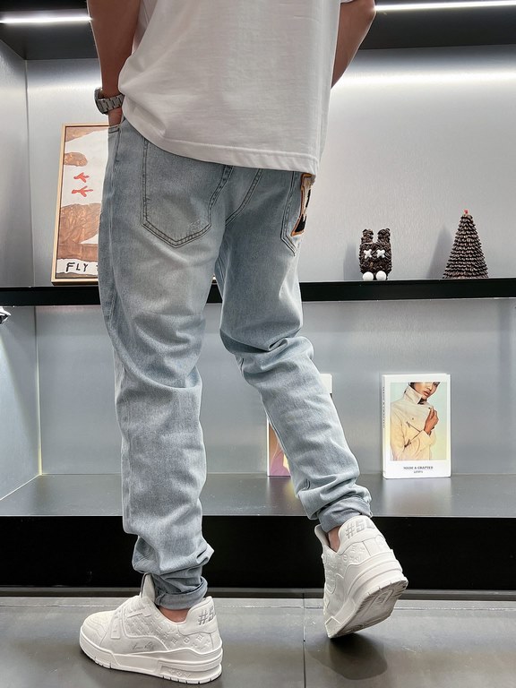 1V 2023 spring and summer new letters logo logo men's small straight Slim jeans! Channel rare out, the market is rare boutique channel source, absolutely can bring you an unexpected wearing experience, sincerely recommen