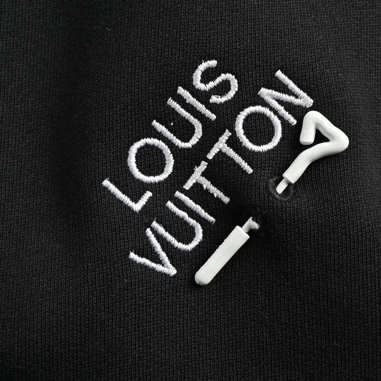 Louis Vuitton Pants