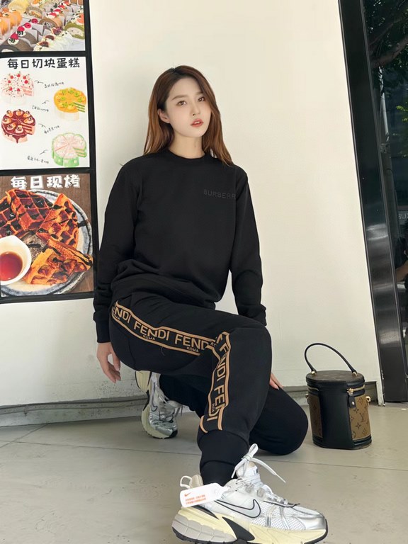 #FendiFendi 23Fw Double F Embroidered Webbing Trousers Top