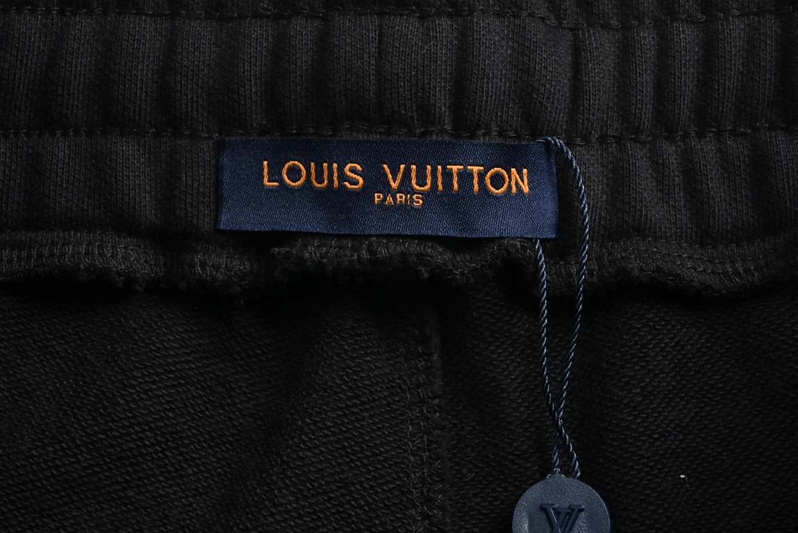 PantiesLouis Vuitton  Louis Vuitton 23Fw Cross Flower Embroidered TrousersCotton terry 400g fabric, jacquard threaded side tape, jacquard lettering, superb reproduction of workmanship, looks great on the body.Size  S-XL