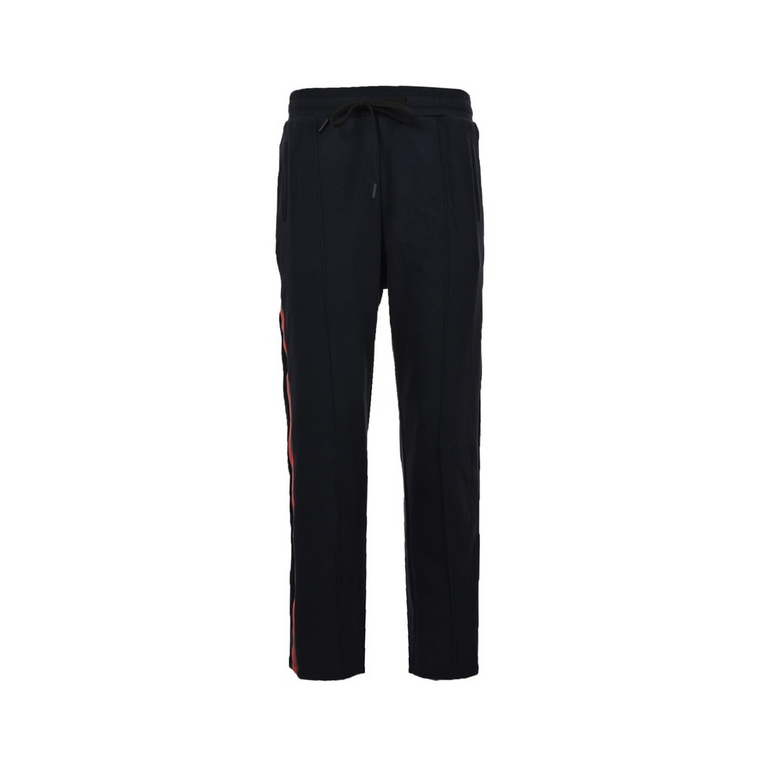 GucciGucci 23Fw Red and Green Striped Webbing Colorblock PantsOriginally purchased at 8,500, these pants have color blocked stripes on both sides of the leg,The fabric is made of 400g beaded mesh cotton fabrics, ordering