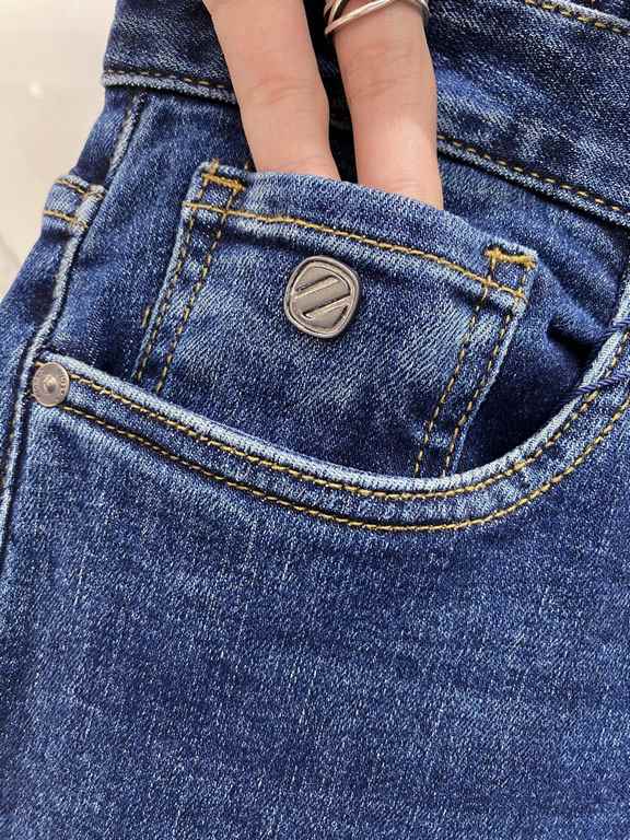 Ermenegildo Zegna 2023ss fall and winter new original single explosive jeans super custom models original hardware super heavy craftsmanship version of the awesome, impeccable detail workmanship! The style is not picky, 