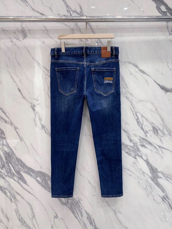 Ermenegildo Zegna 2023ss fall and winter new original single explosive jeans super custom models original hardware super heavy craftsmanship version of the awesome, impeccable detail workmanship! The style is not picky, 