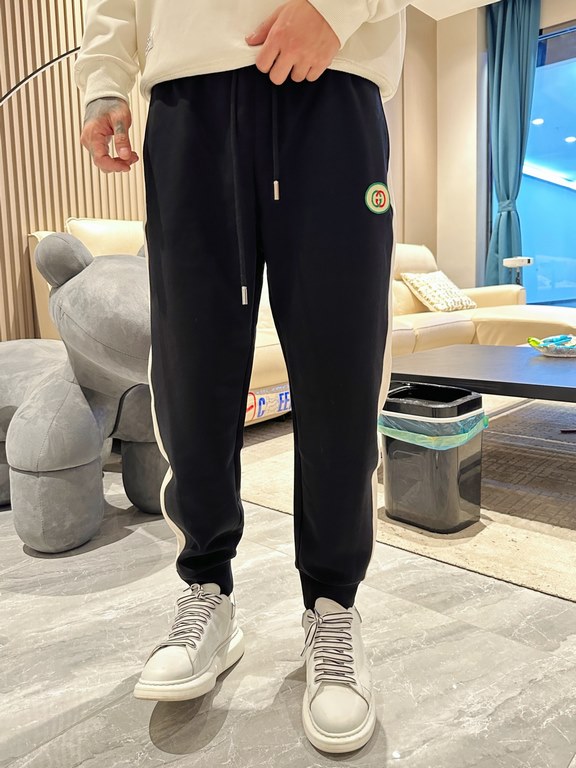 Gucci new casual pants for fallwinter 2023! Official website synchronization sale. Brand classic LOGO casual pants , customized fabric, excellent comfort, strong hand touch. Highly recognizable, perfect quality craftsman