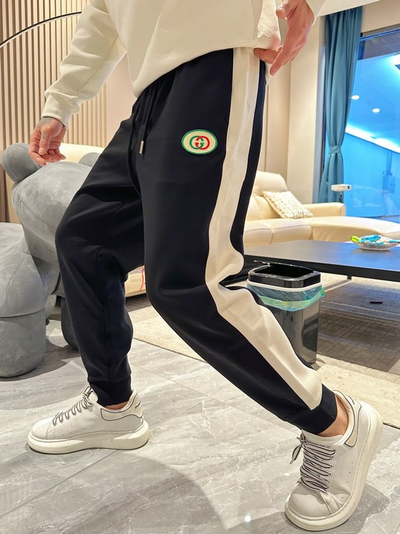 Gucci new casual pants for fallwinter 2023! Official website synchronization sale. Brand classic LOGO casual pants , customized fabric, excellent comfort, strong hand touch. Highly recognizable, perfect quality craftsman