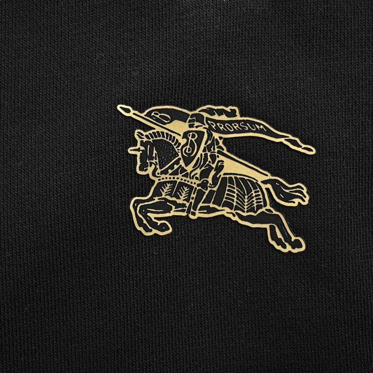 BurberryBurberry 23Fw Embossed Gum War Horse Casual TrousersHigh-quality tripe fabric, special feel, super texture comfortable, soft and breathable casual loose fit trendy men and women with models pantsColor BlackSizeXS