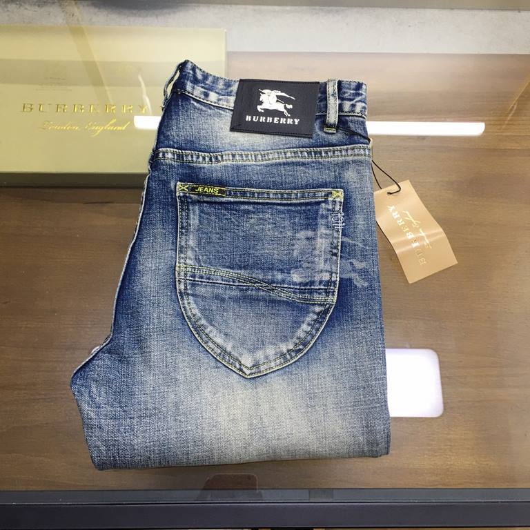 New products   Burebr...y 2023 summer latest products, counter synchronization is sold Original single goods, washed casual jeans, imported original washed stretch fabric, comfortable and elastic, back pockets exquisite 