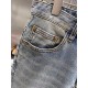 Fin's Family2023ss spring and summer new original single explosive jeans Super customized models Original hardware Super heavy craftsmanship The version is awesome, the details of the workmanship is impeccable! The style